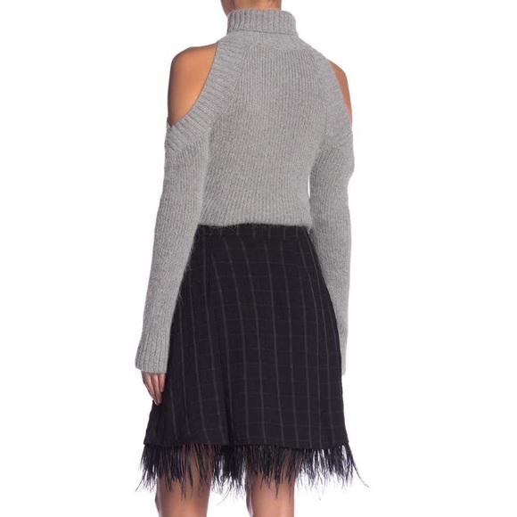 Holiday Party Endless Rose Feather Black Skirt - Picture 2 of 3